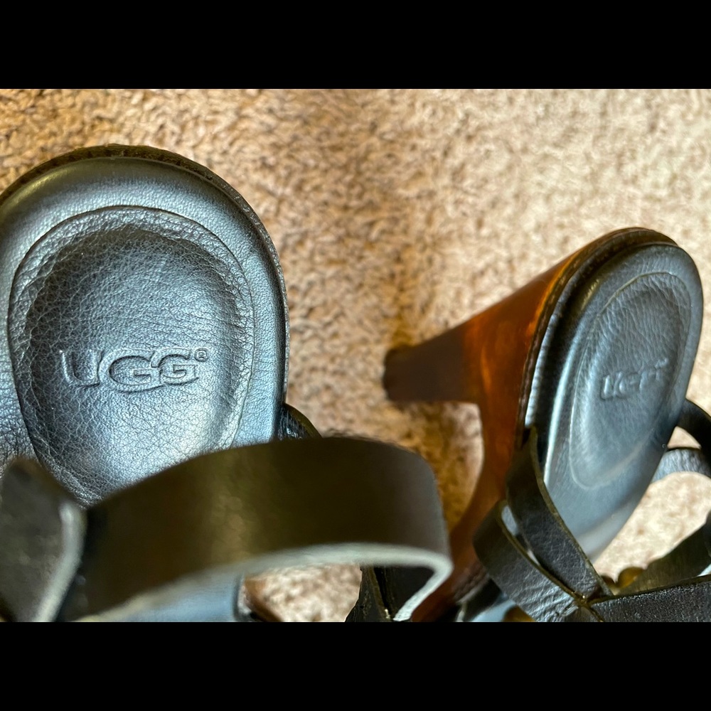 UGG “Naima” Leather Platform High Heel - Picture 6 of 16